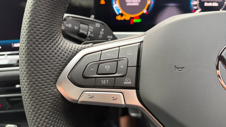 Volkswagen Passat 1.5 eTSI R-Line 5dr DSG Petrol Estate